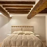 Bartolo 40 - Historic Centre - Italywego